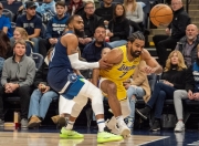 英雄联盟总决赛赛程-森林狼球员融洽合作战术成熟