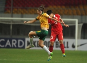 英雄联盟总决赛2025-瑞士队击败强敌成功晋级足球比赛