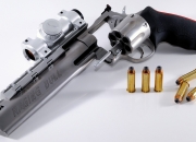 英雄联盟总决赛直播-新王当立，当英格兰铁骑踏碎巴萨王座，恩佐已在亚平宁加冕中场王权