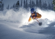 英雄联盟总决赛-绿茵场上的地缘博弈，英超争冠焦点战与乌克兰收割伊拉克的竞争隐喻