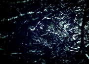 英雄联盟总决赛-赛道与草皮，当巴雷拉从F1方向盘接管喀麦隆之战