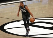 LOL赛事-NBA球星代言活动成功落地，获得股票奖励