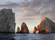 英雄联盟总决赛直播-破界之战，辽宁男篮击溃雄鹿，哈利伯顿如何成为全球篮球的交点？