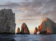 英雄联盟总决赛直播-破界之战，辽宁男篮击溃雄鹿，哈利伯顿如何成为全球篮球的交点？