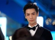 英雄联盟总决赛时间-大陆的谎言与哨音，当阿劳霍在红牛碾压中重绘世界足球版图