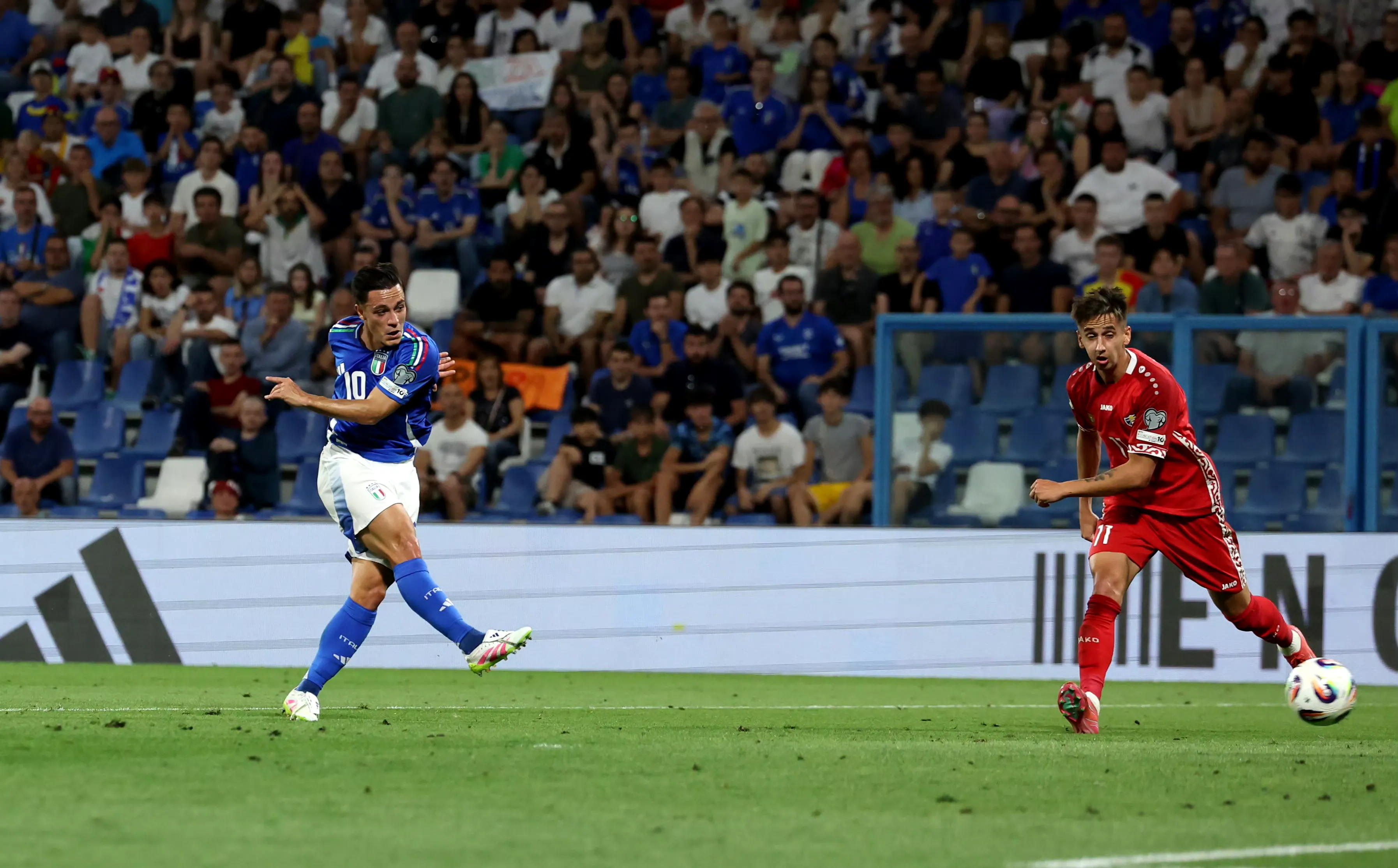 欧预赛：罗马尼亚队备受瞩目，对阵摩尔多瓦队的简单介绍