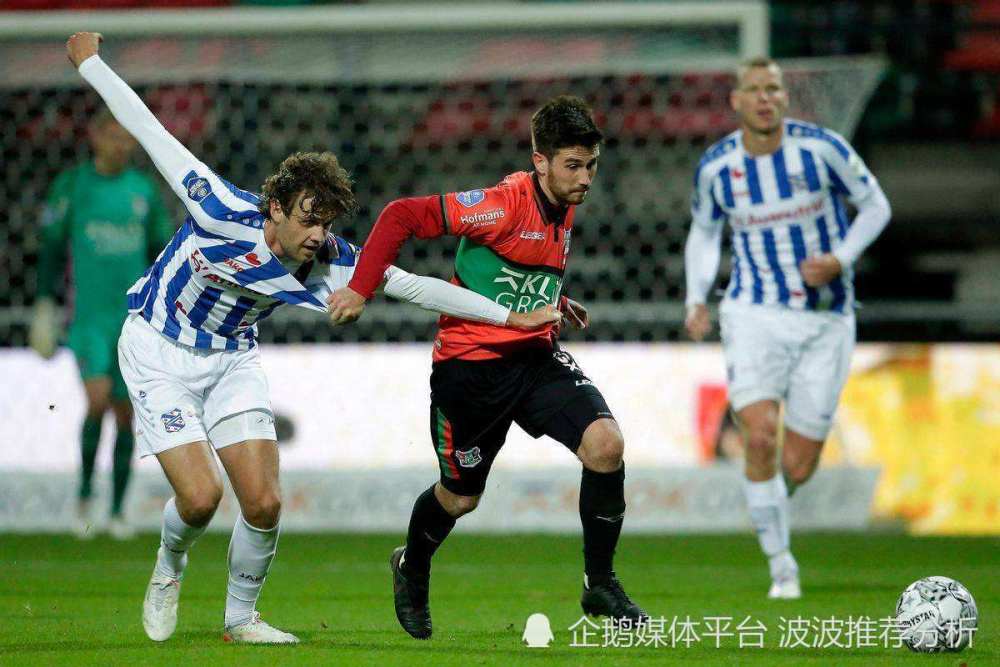 波鸿主场失分，保级形势堪忧