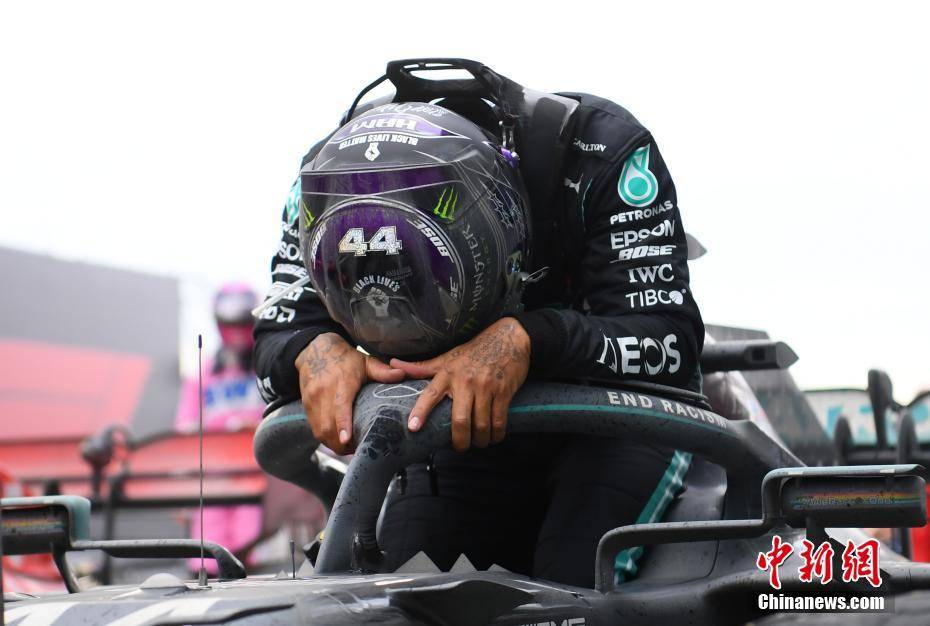 迈凯伦鏖战阿斯顿马丁，汉密尔顿刷新纪录
