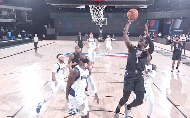 江苏队力克独行侠,乔治关键制胜 江苏队力克独行侠,乔治关键制胜