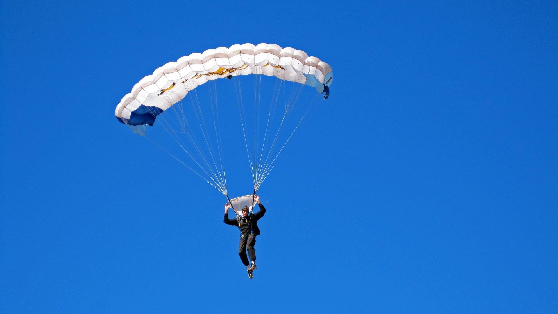 球场上的阿喀琉斯,奥纳纳如何在对阵玻利维亚的炼狱中,以不断跌倒诠释真正杀伤