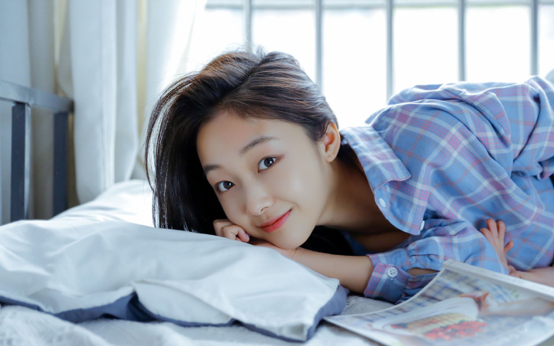 足球唯一性的双星闪耀，韩国征服马赛，伊布主宰意甲