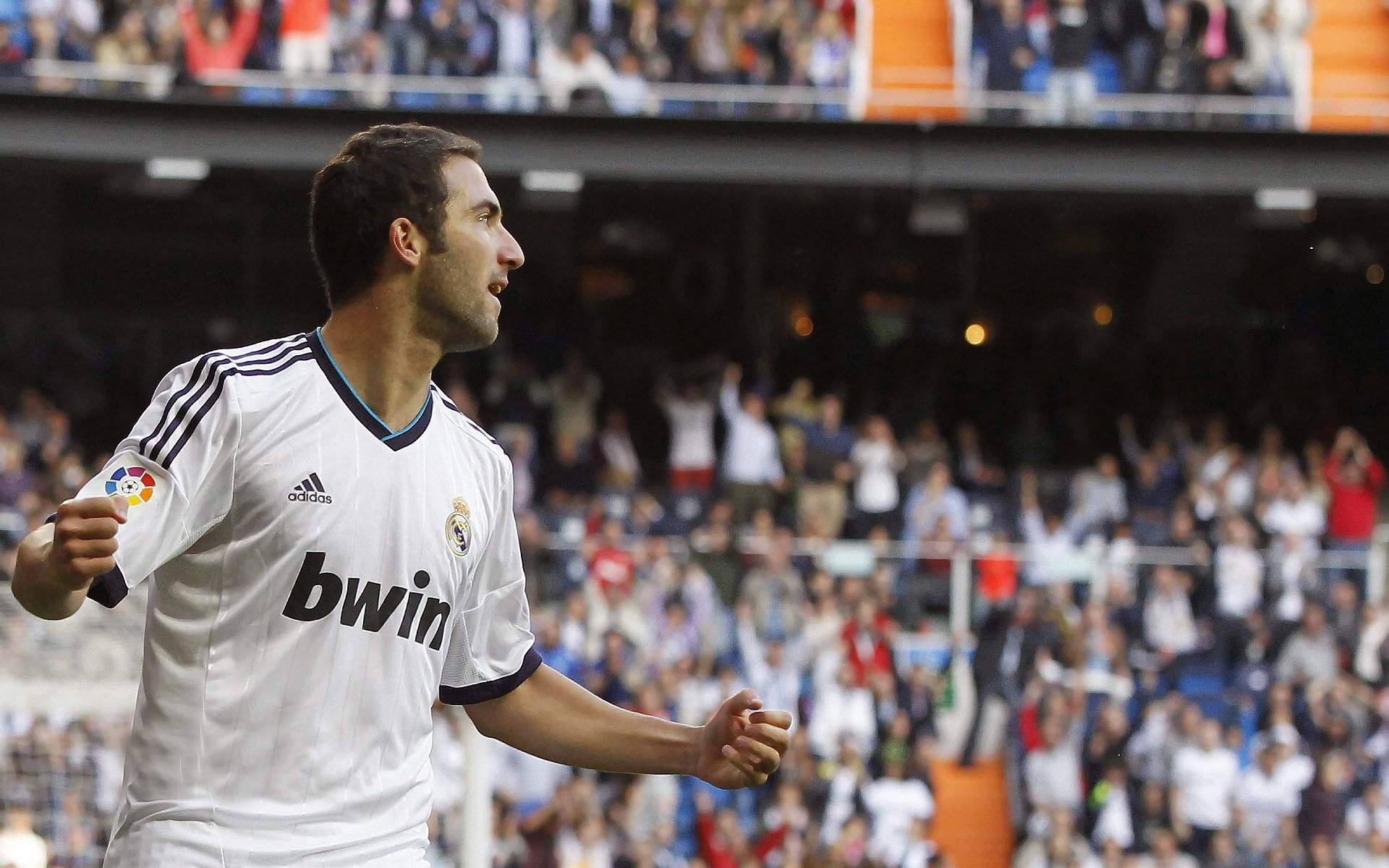 鏖战里昂，恩佐三分钟唤醒克罗地亚巨人